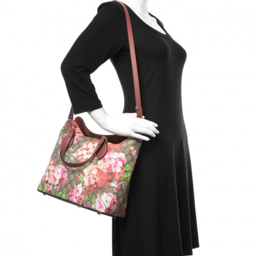 Authentic Gucci GG Supreme Monogram Bloom Linea A Fold-over Tote Crossbo… - Picture 5 of 16